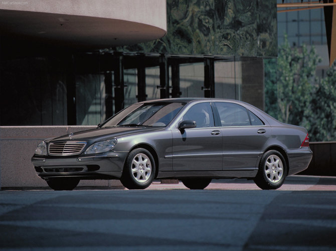 Gamintojo nuotr./„Mercedes-Benz S“ klasė (2000 m.)