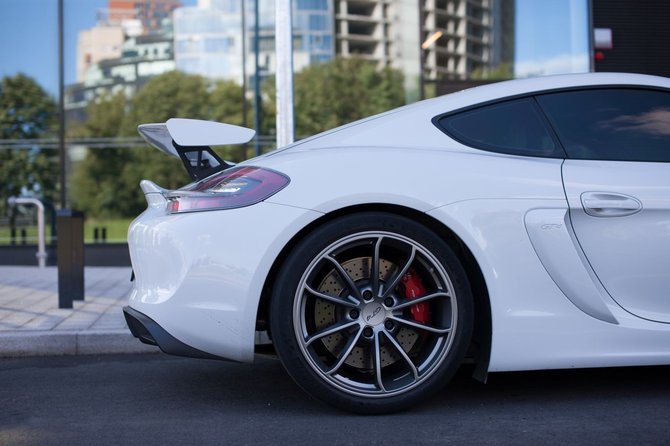 „Autoplius.lt Fast Lap“ nuotr./„Porsche Cayman GT4“