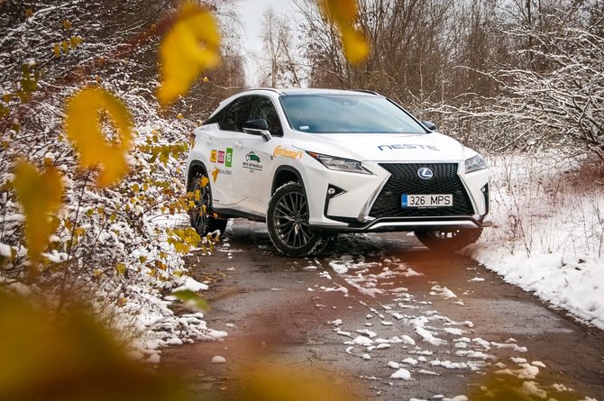 Vytauto Pilkausko nuotr./„Lexus RX450h“