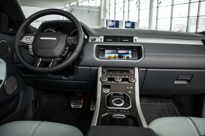 „Inchcape“ nuotr. /„Range Rover Evoque“ kabrioletas