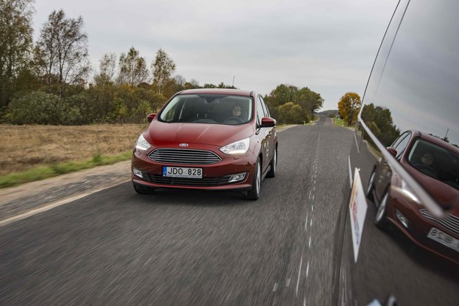 „Top Gear“ šeimos automobilio rinkimai