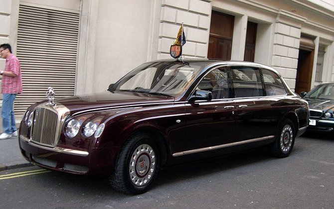 „Bentley State Limousine“