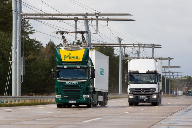 „Siemens“ elektrifikuotas greitkelis