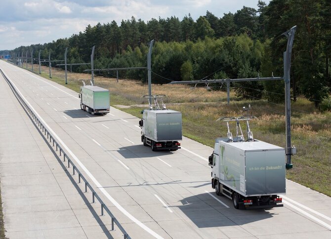 „Siemens“ elektrifikuotas greitkelis