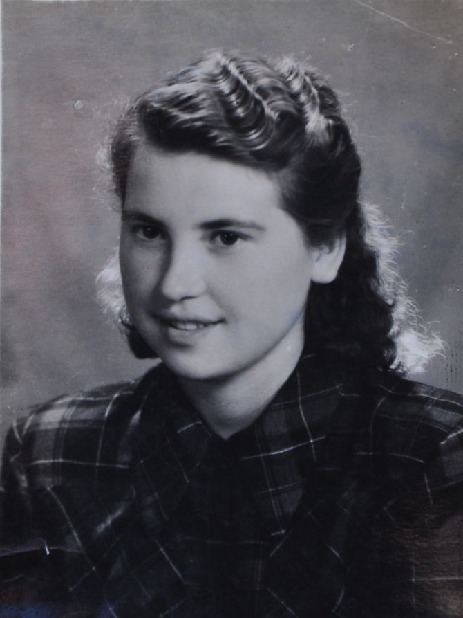 Nuotr. iš šeimos albumo/Erna Schneider (Stasė Gražulytė-Dabulevičienė) 1955 metais.