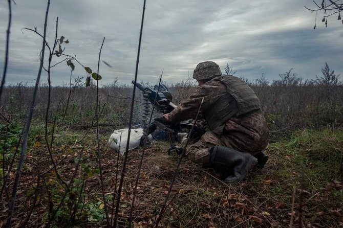 Ukrainos kariuomenės nuotr./Ukrainos kariai mūšio lauke