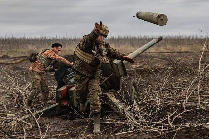 Ukrainos kariuomenės nuotr./Ukrainos kariai mūšio lauke