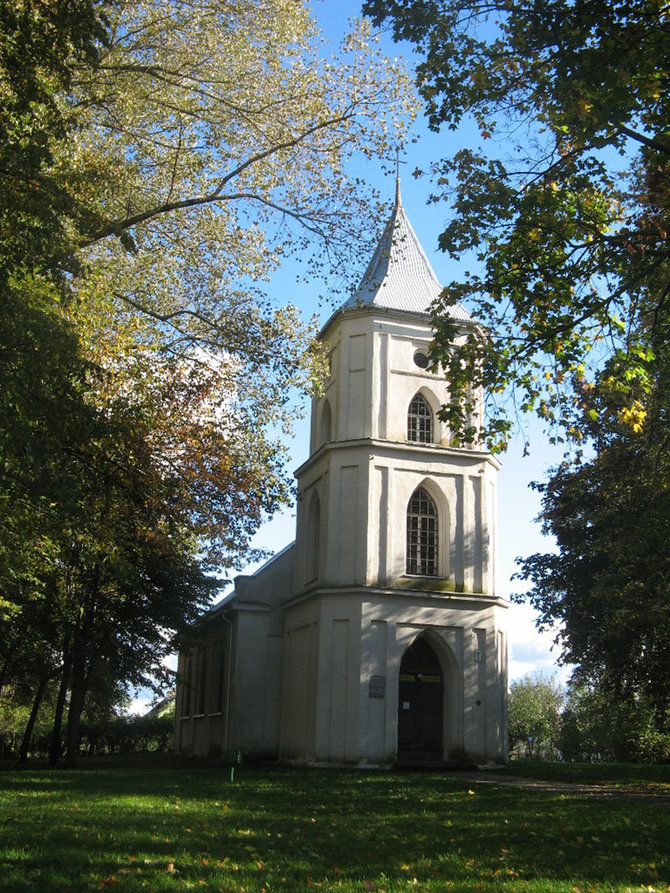 Nuotr. iš „Vakarų ekspreso“/Evangelikų liuteronų bažnyčia stovi Skuodo centre