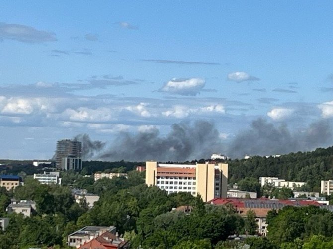 15min skaitytojo nuotr./Gaisras Vilniuje