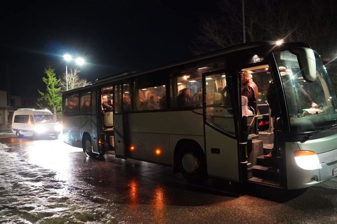 Nuotr. iš Ausmos Miškinienės „Facebook“ paskyros/Ūkininkų autobusas išvyksta iš Lazdijų