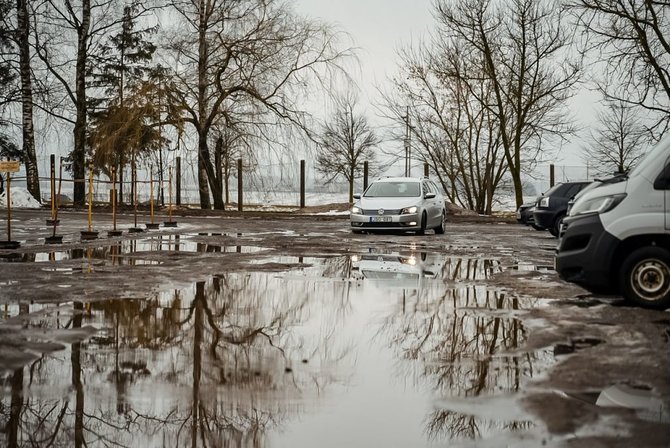 Živilės Večiorkutės/„Jūsų Panevėžys“ nuotr./Garsiųjų Panevėžio prekybos bazių aikštelė remonto gali nesulaukti