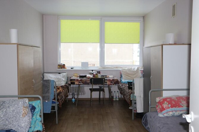 Akvilės Kupčinskaitės/„Rinkos aikštės“ nuotr./Gyventojų laisvalaikiui – erdvus ir jaukus poilsio kambarys su dideliu televizoriumi