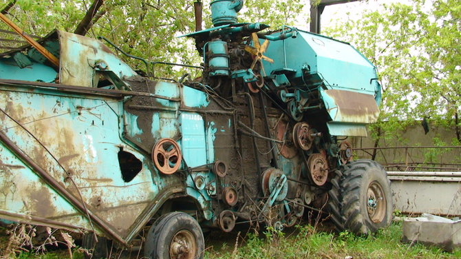 Romas Zamolskis Rusijoje šeimos ūkyje dirba traktoriumi
