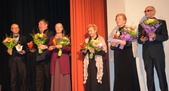 Varėnos Savivaldybės nuotr./Varėnoje apdovanoti 7-ojo Dalios Tamulevičiūtės profesionalių teatrų festivalio laureatai