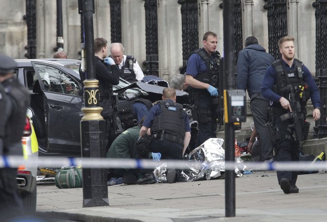 „Reuters“, AP nuotr./Teroro išpuolis Londone
