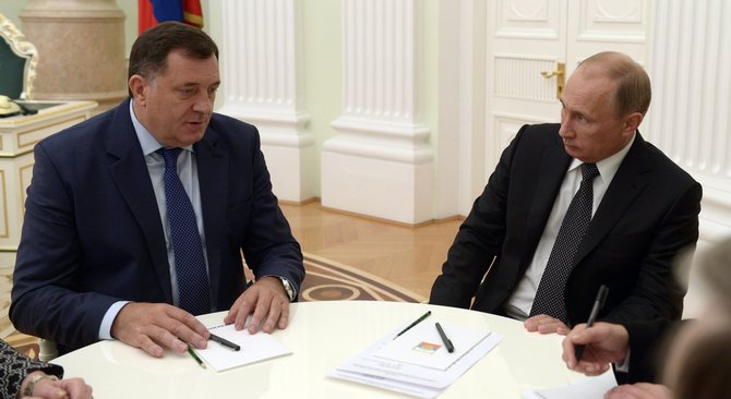 „Scanpix“ nuotr./V.Putinas su M.Dodiku