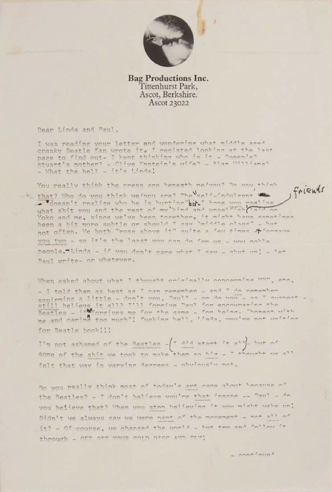 Keiksmų pilnas Johno Lennono laiškas aukcione parduotas už beveik 30 tūkst. dolerių