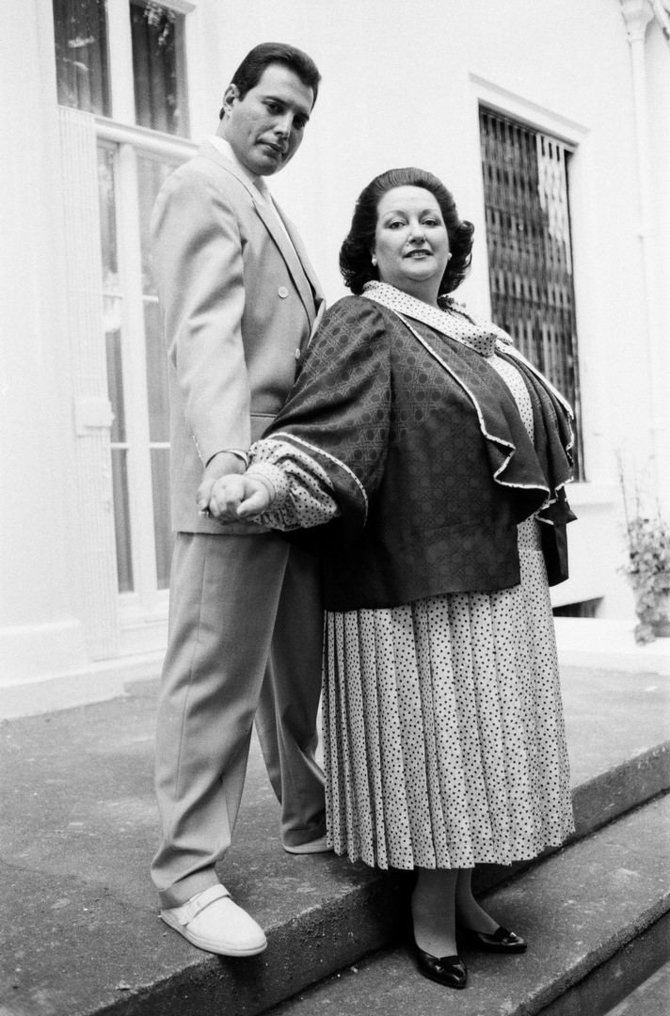 Vida Press nuotr./Montserrat Caballe ir Freddie Mercury