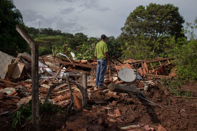 AFP/„Scanpix“ nuotr./Brazilijoje sugriuvo užtvanka