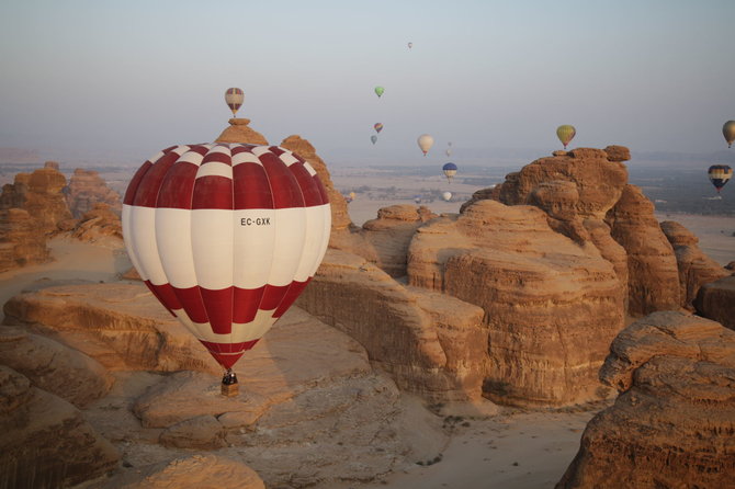 Asmeninio archyvo/„Pramogos ore“ nuotr./Oro balionų fiesta Saudo Arabijoje 