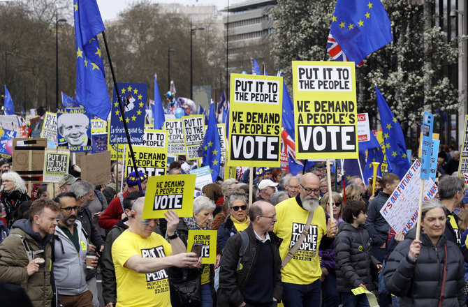 „Reuters“/„Scanpix“ nuotr./Londone – masinė demonstracija prieš „Brexit“