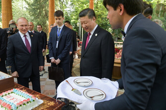 „Scanpix“ nuotr./Vladimiras Putinas ir Xi Jinpingas