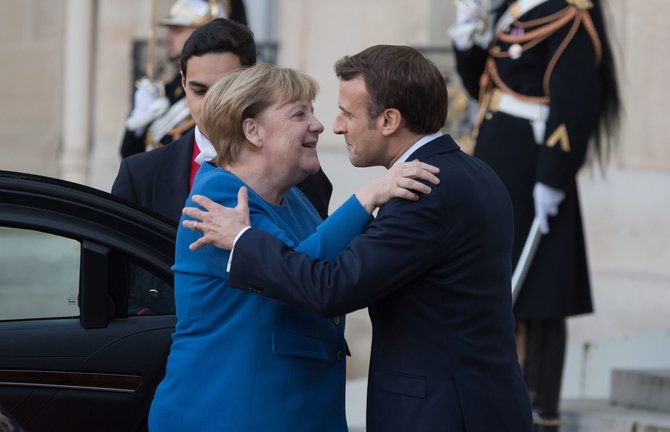 „Scanpix“/„SIPA“ nuotr./A.Merkel ir E.Macronas Paryžiuje