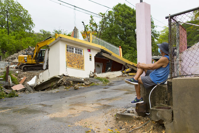 „Scanpix“ nuotr./Puerto Rikas po audros Isaias