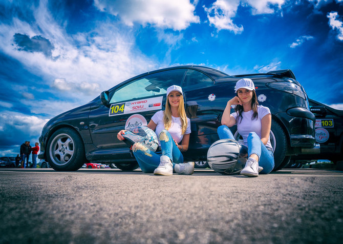 Foto Jurga Anusauskienė/„Kuusamet Group Rally Elektrėnai 2020“ papuoš vairuojančių damų desantas