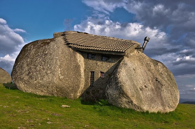 wikimedia.org/„Akmenų namas“ Portugalijoje