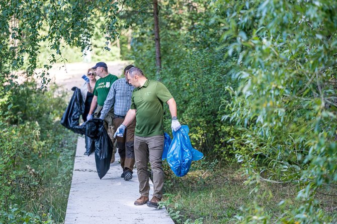 Valstybinių miškų urėdijos /Miškų švarinimo talka „Miško kuopa“