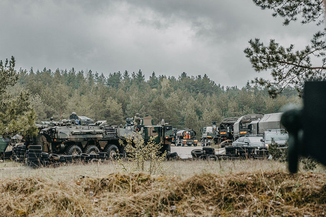 Lietuvos kariuomenės nuotr./Lenkijos 15-osios mechanizuotosios brigados karių atvykimas į Lietuvą