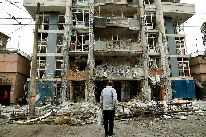 „Reuters“/„Scanpix“ nuotr./Naktinės Rusijos atakos padariniai Ukrainoje