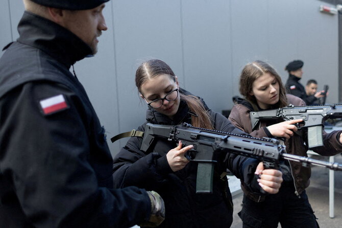 „Reuters“/„Scanpix“ nuotr./Civilinės pratybos Lenkijoje