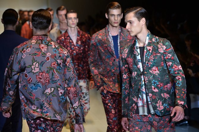 AFP/„Scanpix“ nuotr./„Gucci“ vyriškų kostiumų kolekcija