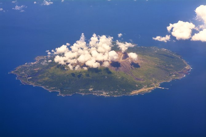 „Shutterstock“ nuotr./Filipinų jūros šiaurėje, aplink Mijakedžimos salą, plytintys vandenys vadinami keliais vardais – Velnio arba Mirties jūra.