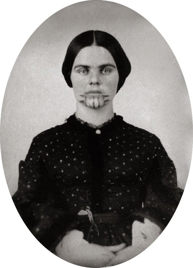 wikimedia.org nuotr./Olive Oatman, 1857 m.