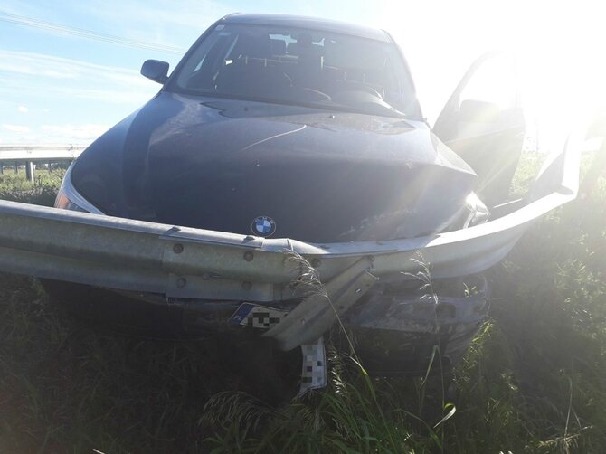 VSAT nuotr./Pasieniečių sulaikytas BMW automobilis