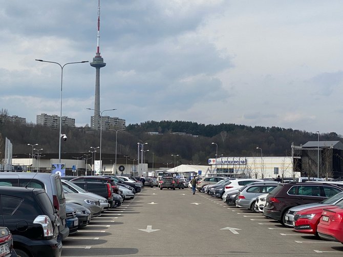 Žygimanto Gedvilos / 15min nuotr./Eilės prie „Litexpo“