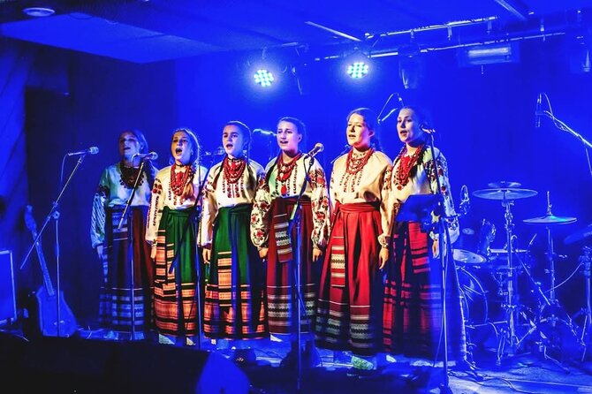 Asmeninio archyvo nuotr./Folkloro ansamblis „Hureli“