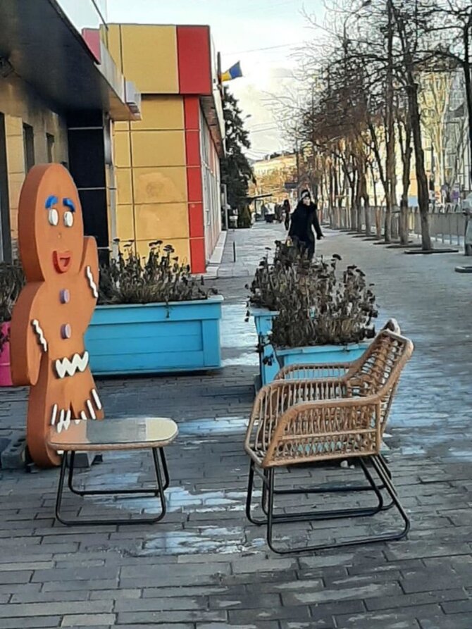 Marijos Kutniakovos asmeninio archyvo nuotr./Marija Kutniakova ir jos Mariupolis, kurio jau nėra