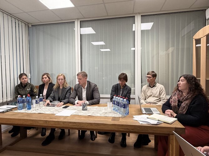 VRSA nuotr./Susitikimas Pagiriuose dėl galimos „Homanit Lietuva“ taršos