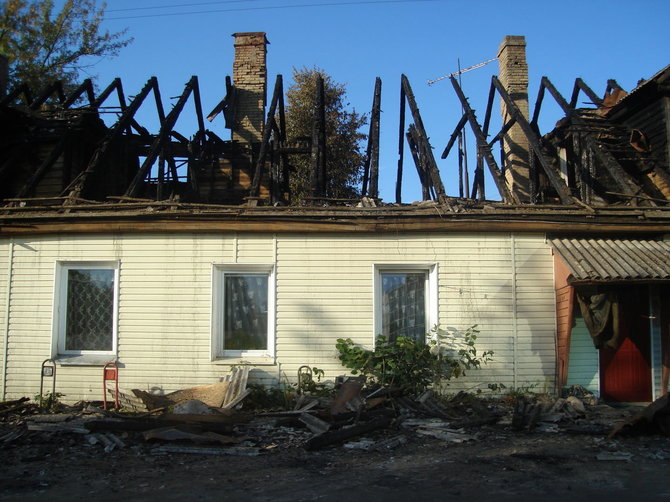 Gyventojos Jolantos nuotr./Taip namas Krokuvos gatvėje atrodė iš karto po gaisro