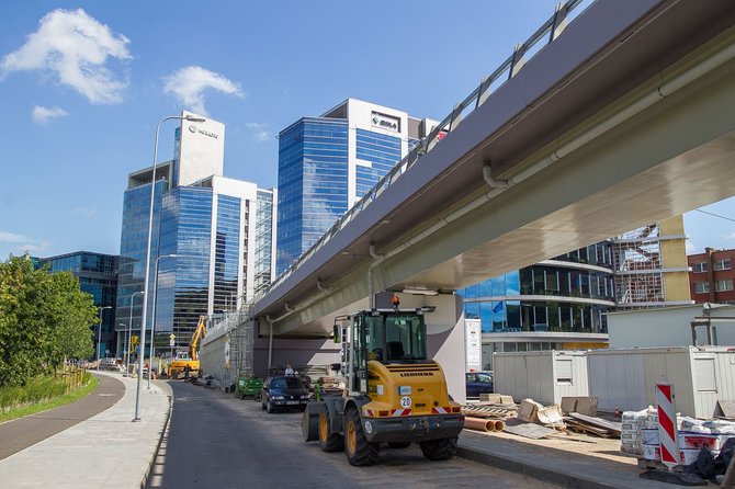 Irmanto Gelūno/15min.lt nuotr./Viadukas tarp Geležinio Vilko ir A.Goštauto gatvių