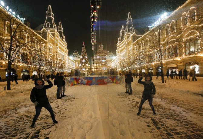 „Reuters“/„Scanpix“ nuotr./Šventiškai išpuošta Maskva