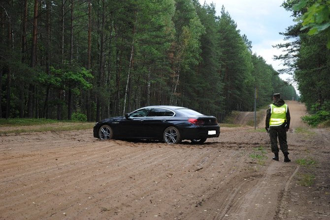 podlaski.strazgraniczna.pl nuotr./Lenkijoje įkliuvo dar vienas vogtą BMW vairavęs lietuvis.