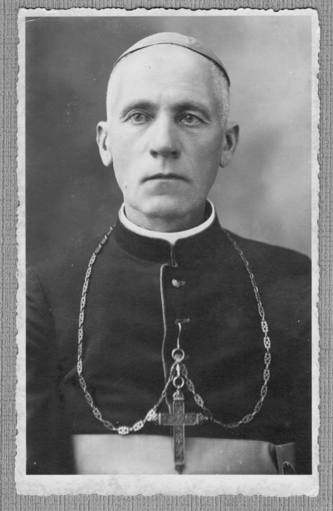 Kaišiadorių vyskupijos kurijos archyvo nuotr./Teofilius Matulionis 1933 m.