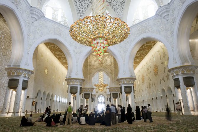 AFP/„Scanpix“ nuotr./Didžioji Šeicho Zaido mečetė