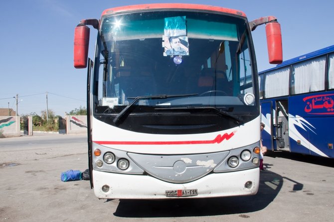 E.Visakavičiaus nuotr./Bašaro al Asado portretai puikavosi visoje prieškarinėje Sirijoje, taip pat ir ant autobusų