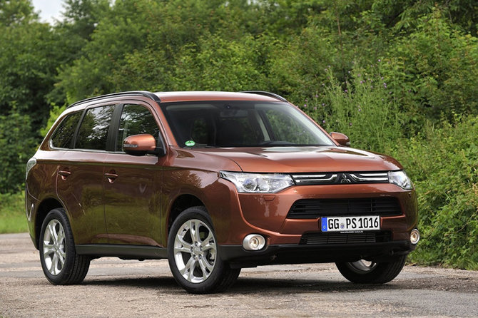 Gamintojo nuotr./„Mitsubishi Outlander“